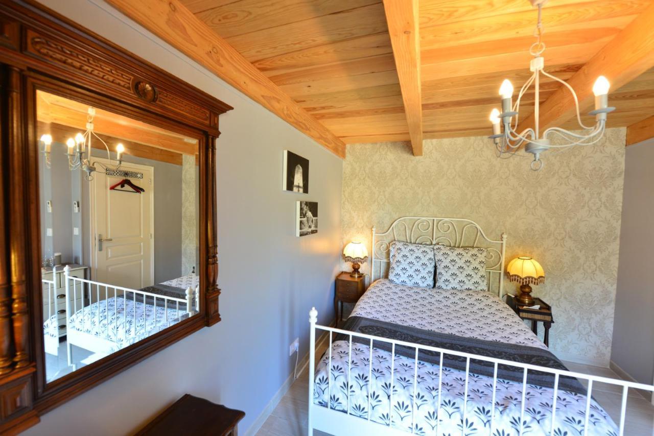 Chez Pique-Fesse Bed and Breakfast Saint-Martin-L'ars Eksteriør billede